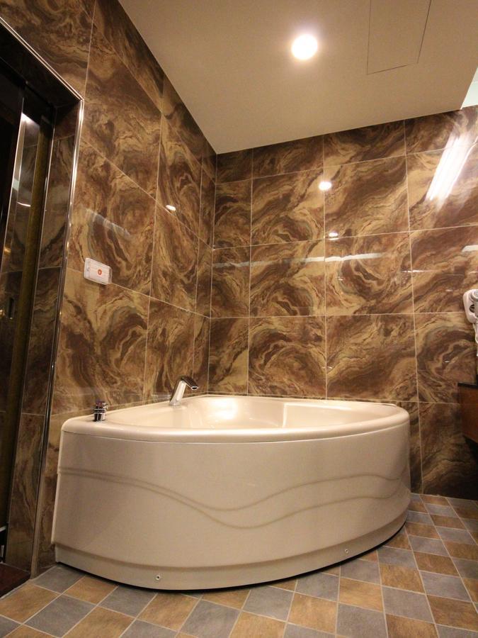 Gold Sand Hotel Синьчжу Экстерьер фото